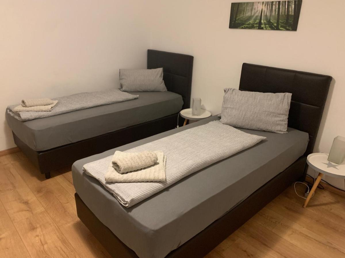 Roccos Raum Hotel Kapfenberg Bagian luar foto