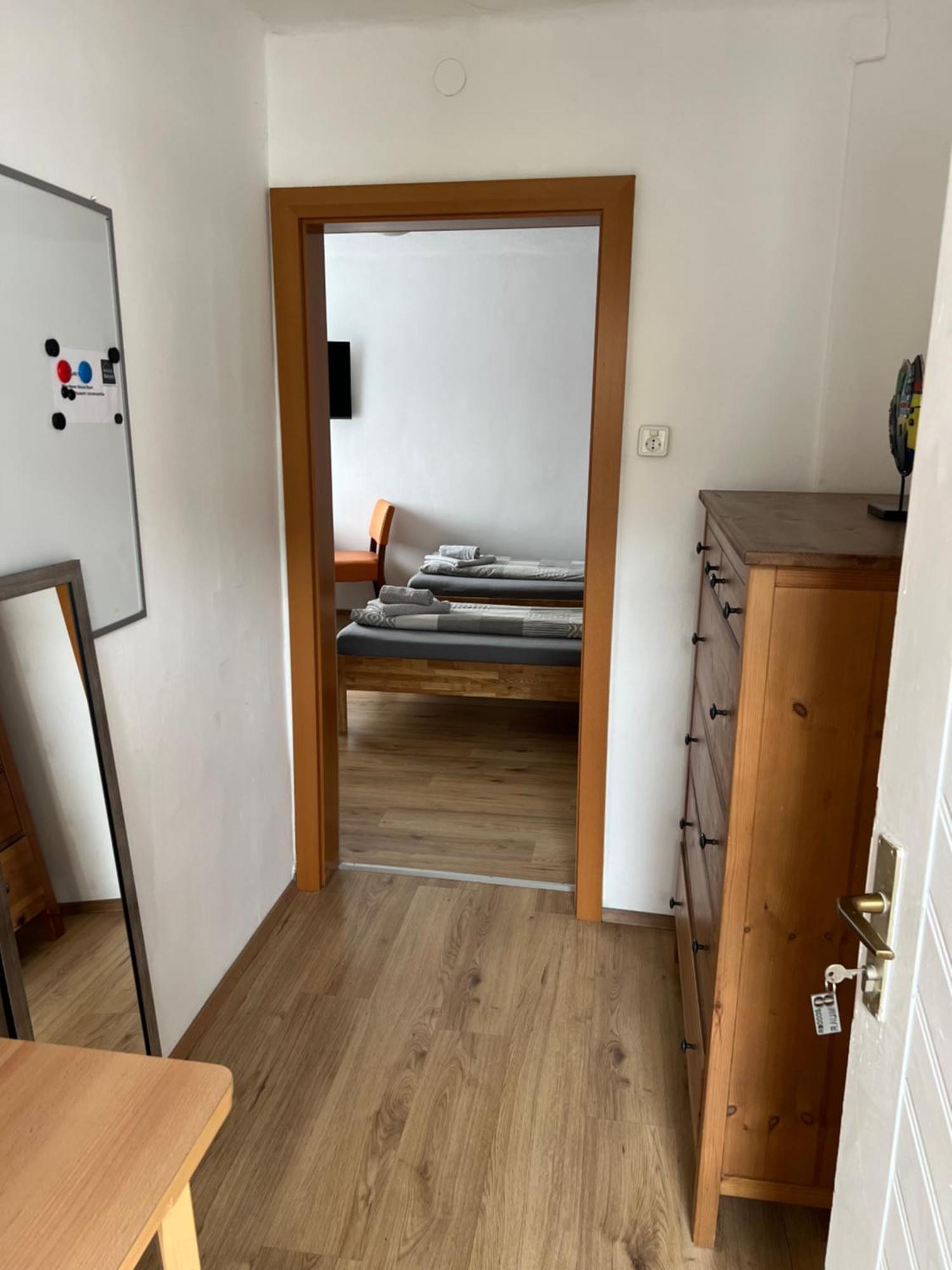 Roccos Raum Hotel Kapfenberg Bagian luar foto