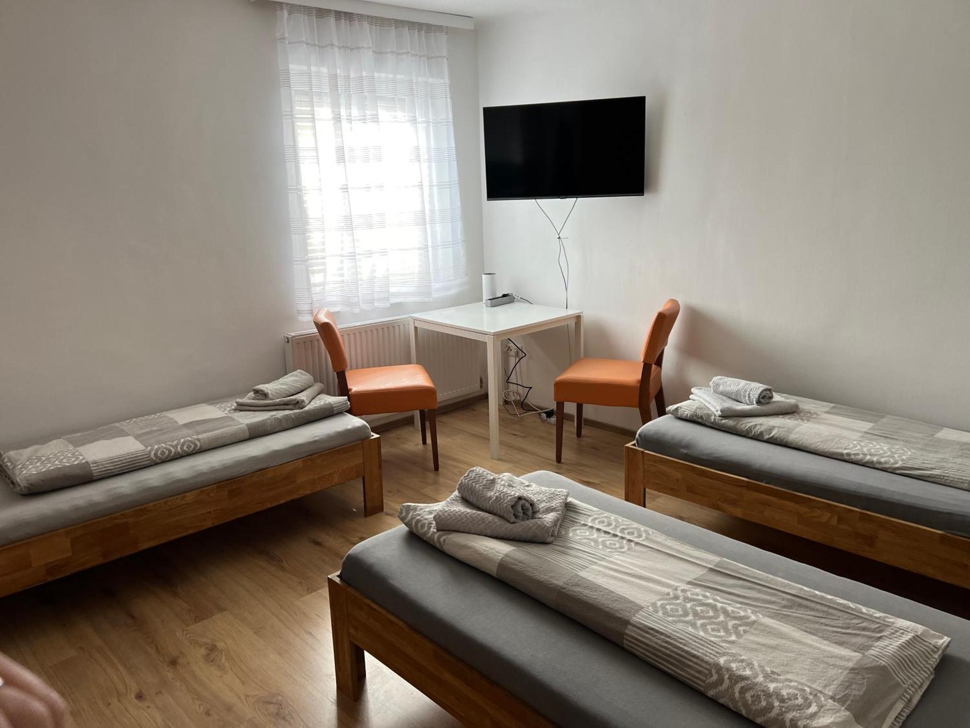Roccos Raum Hotel Kapfenberg Bagian luar foto